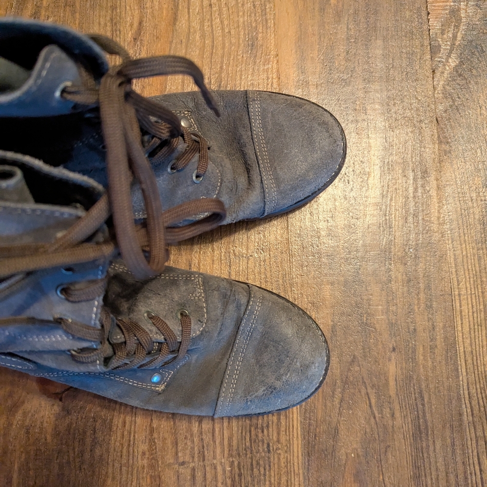 Taos Grey Crave Leather Boots size 41 (us10) - Picture 3 of 6